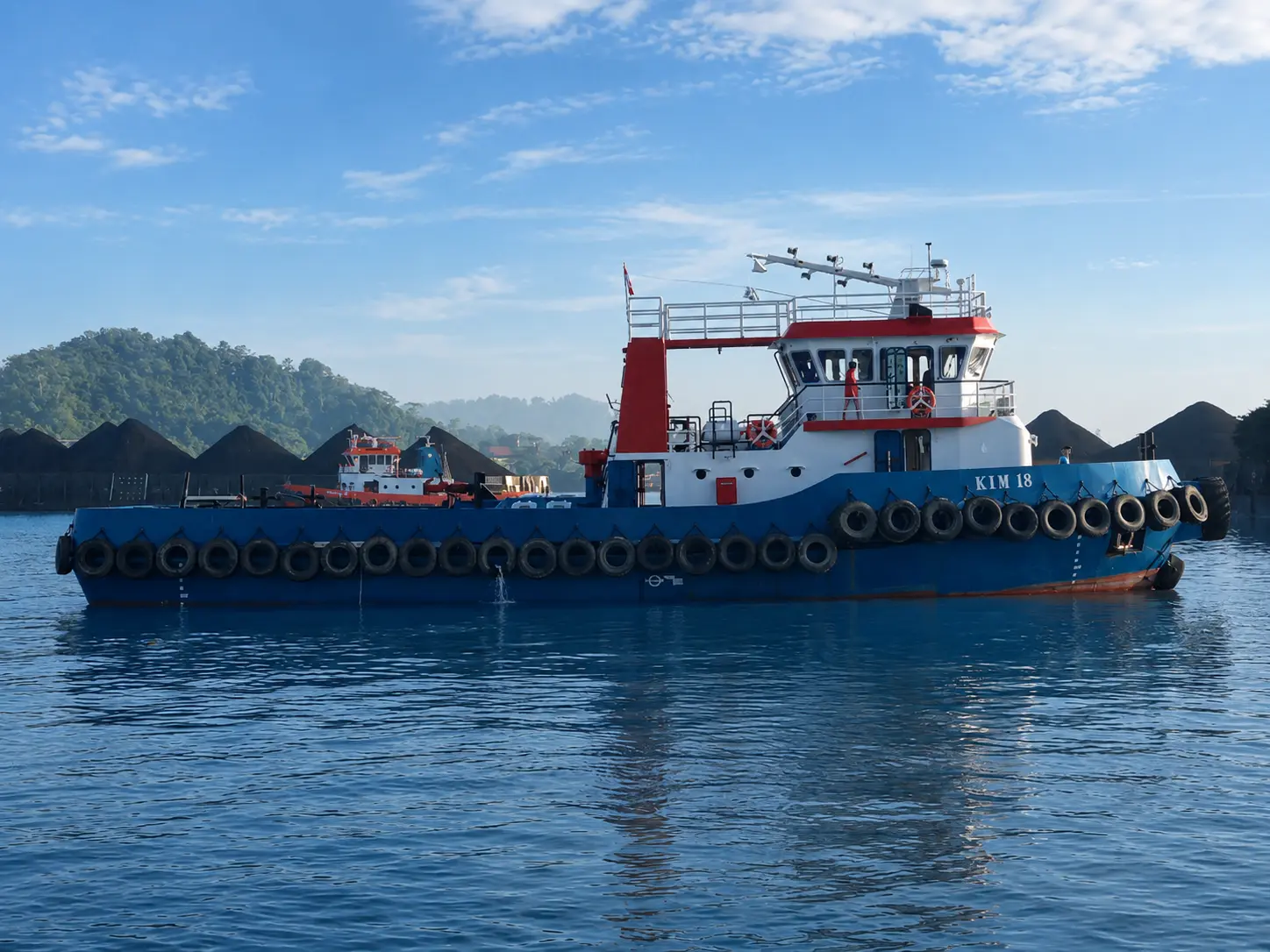 Tug & Barge 365 ft image
